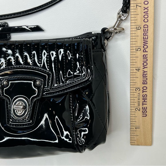 Coach Poppy Liquid Gloss Black Patent Leather quilted cross body Shoulder Bag - Picture 11 of 12
